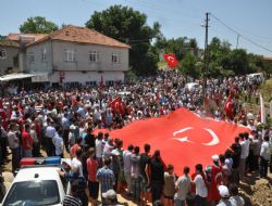 Komutan gözyaşlarına hakim olamadı